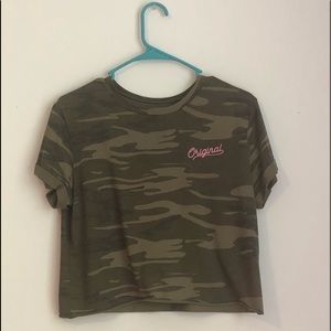 Camo crop top 🍯